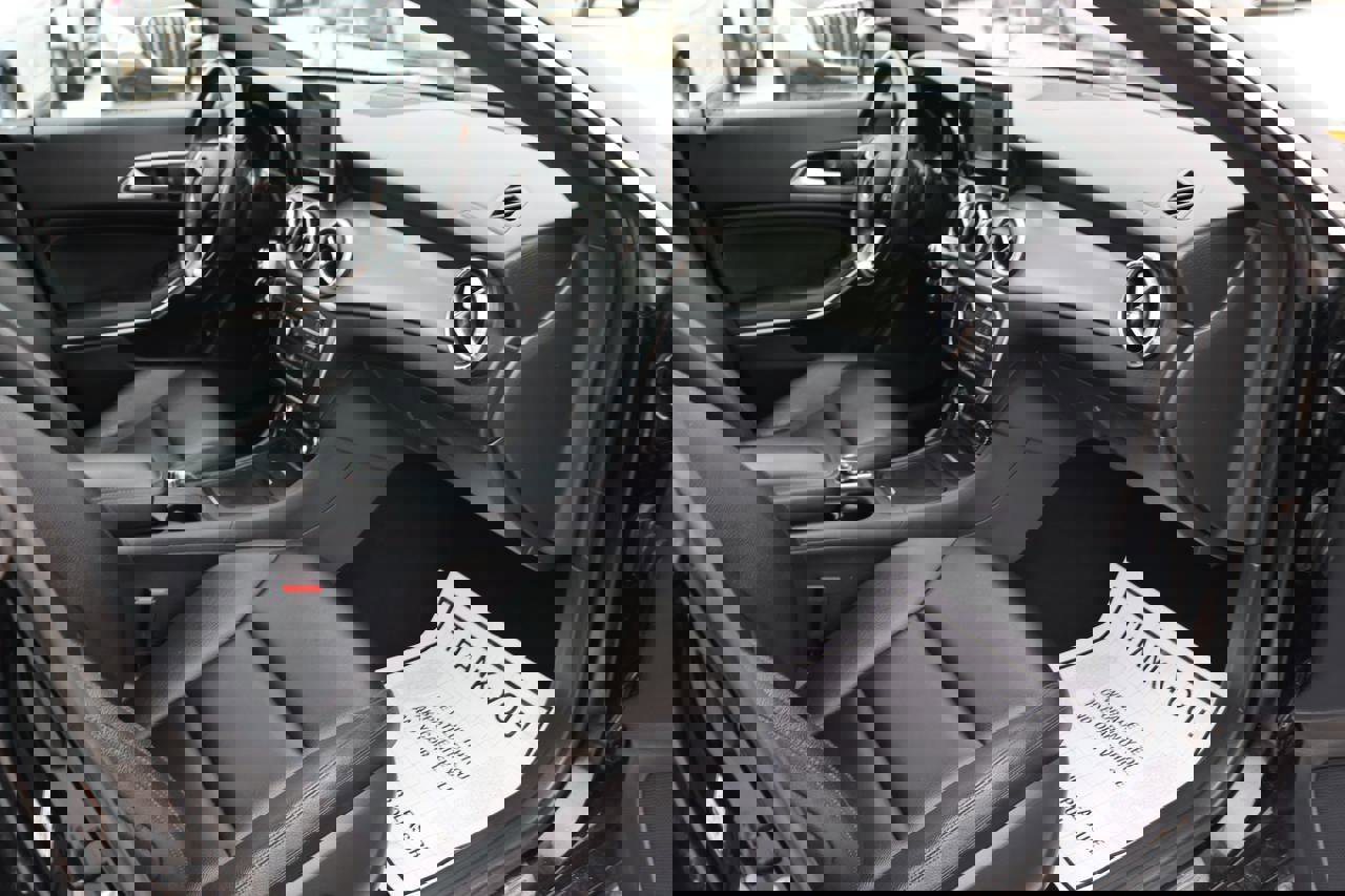 Used 2015 Mercedes-Benz CLA 250 image 14