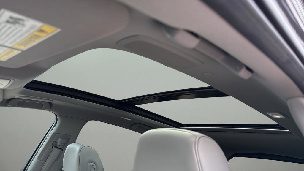 Used 2020 Acura RDX w/ Technology Package AWD/4WD image 12