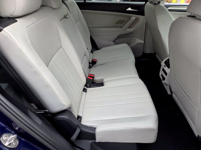 Used 2022 Volkswagen Tiguan SE FWD image 14
