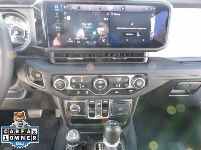 Used 2024 Jeep Wrangler Sahara image 22