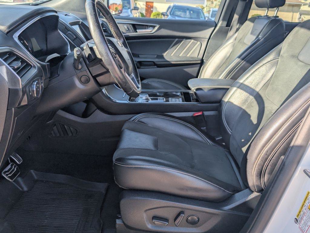 Used 2020 Ford Edge ST w/ Equipment Group 401A AWD/4WD image 17