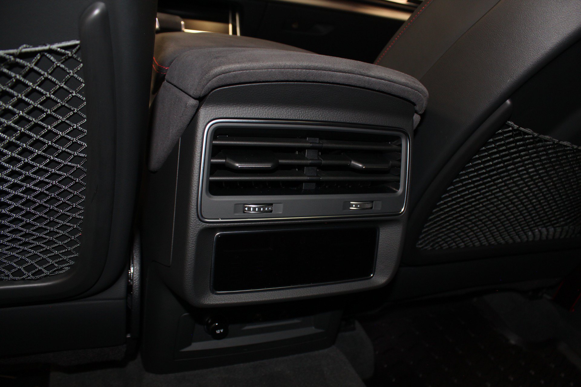 Used 2025 Audi RS Q8 performance AWD/4WD image 39