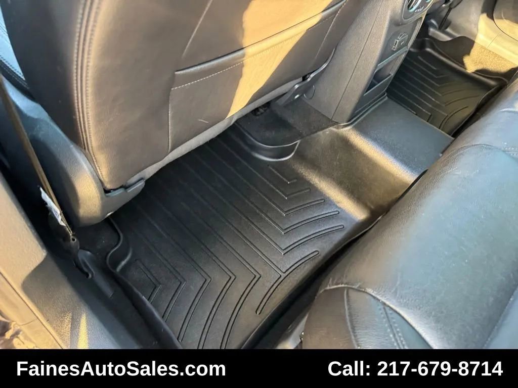 Used 2017 Volkswagen Tiguan SEL image 32