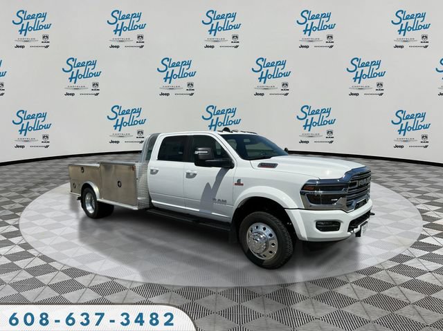 New 2026 RAM 5500 4x4 Crew Cab w/ Laramie Trim Package image 3