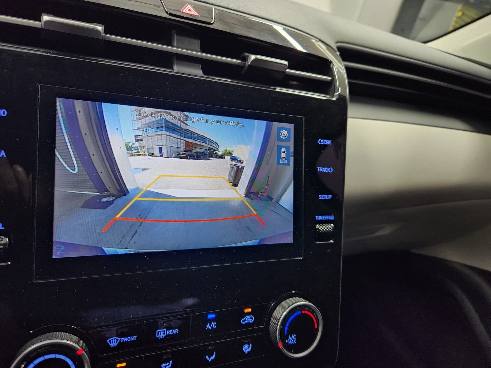 Used 2023 Hyundai Tucson SEL image 14