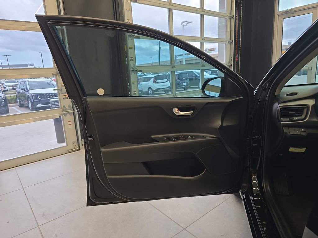 Used 2023 Kia Rio LX image 11