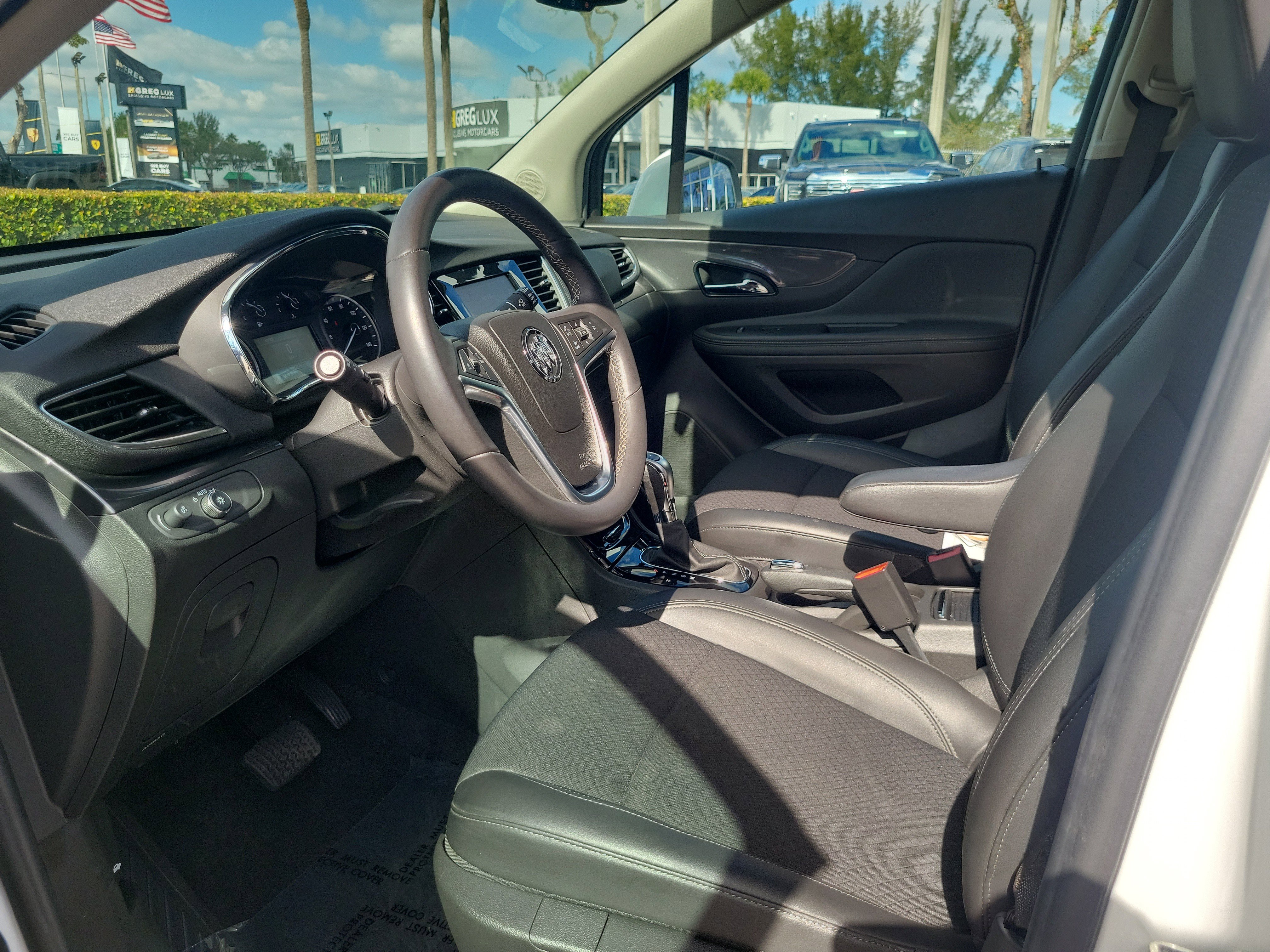 Used 2022 Buick Encore Preferred w/ Safety Package image 11