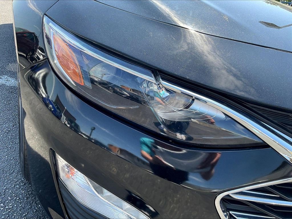 Used 2020 Chevrolet Malibu LT FWD image 29