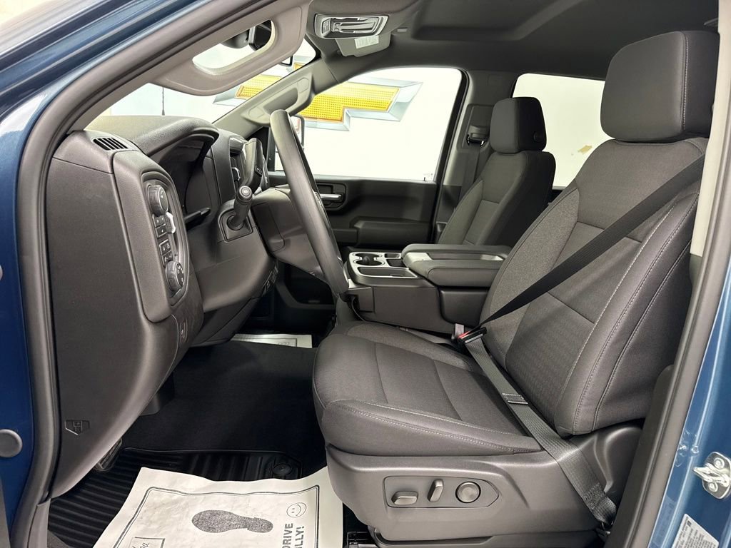 New 2026 Chevrolet Silverado 2500 Custom w/ Custom Convenience Package image 18