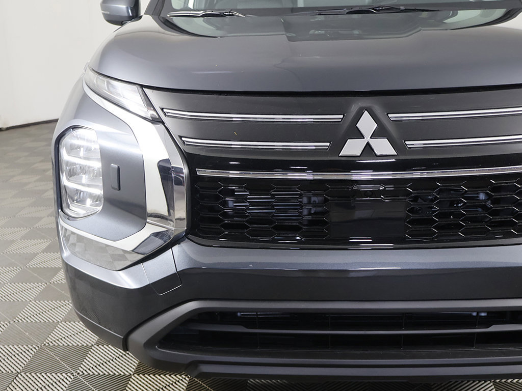 New 2026 Mitsubishi Outlander ES AWD/4WD image 13