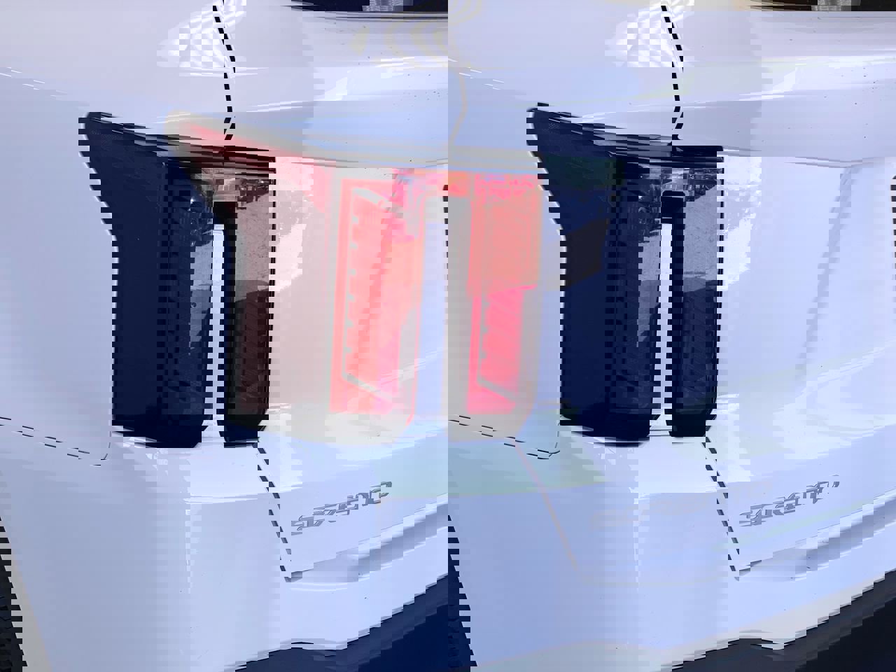 Certified 2025 Kia Sorento LX image 9