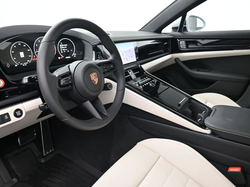 New 2026 Porsche Panamera 4 image 4
