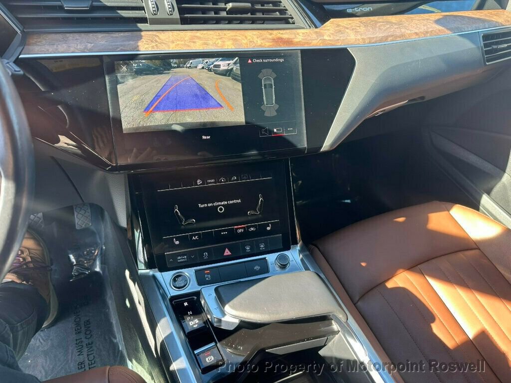Used 2022 Audi e-tron Premium w/ Interior Protection Package image 24
