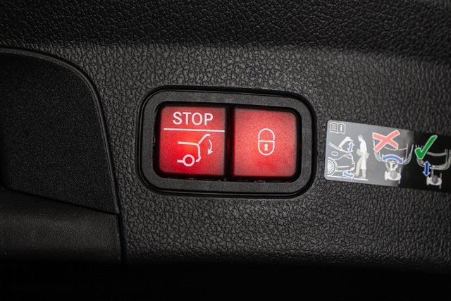 New 2026 Mercedes-Benz GLE 53 AMG 4MATIC Coupe image 40