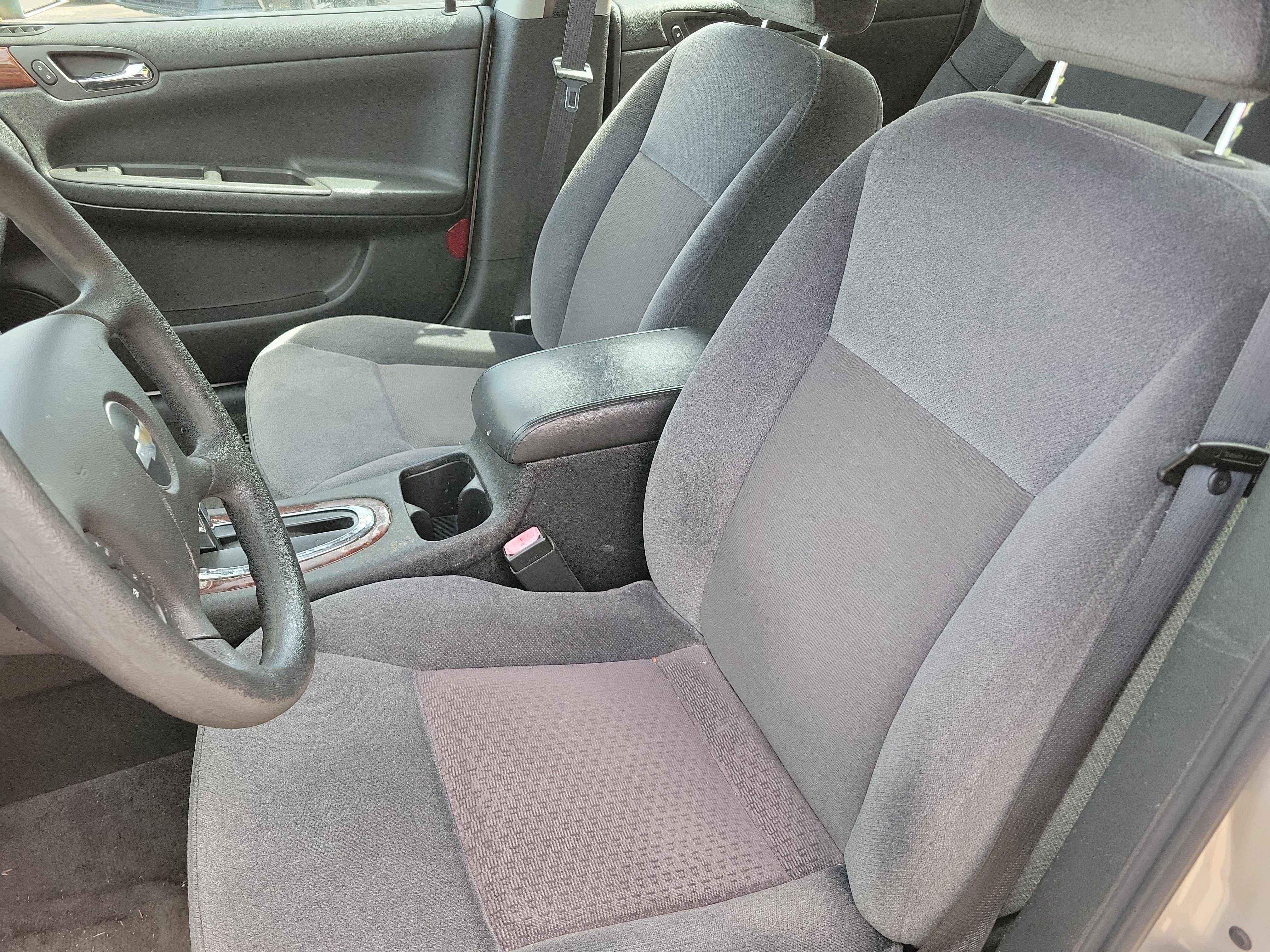 Used 2008 Chevrolet Impala LS FWD image 4