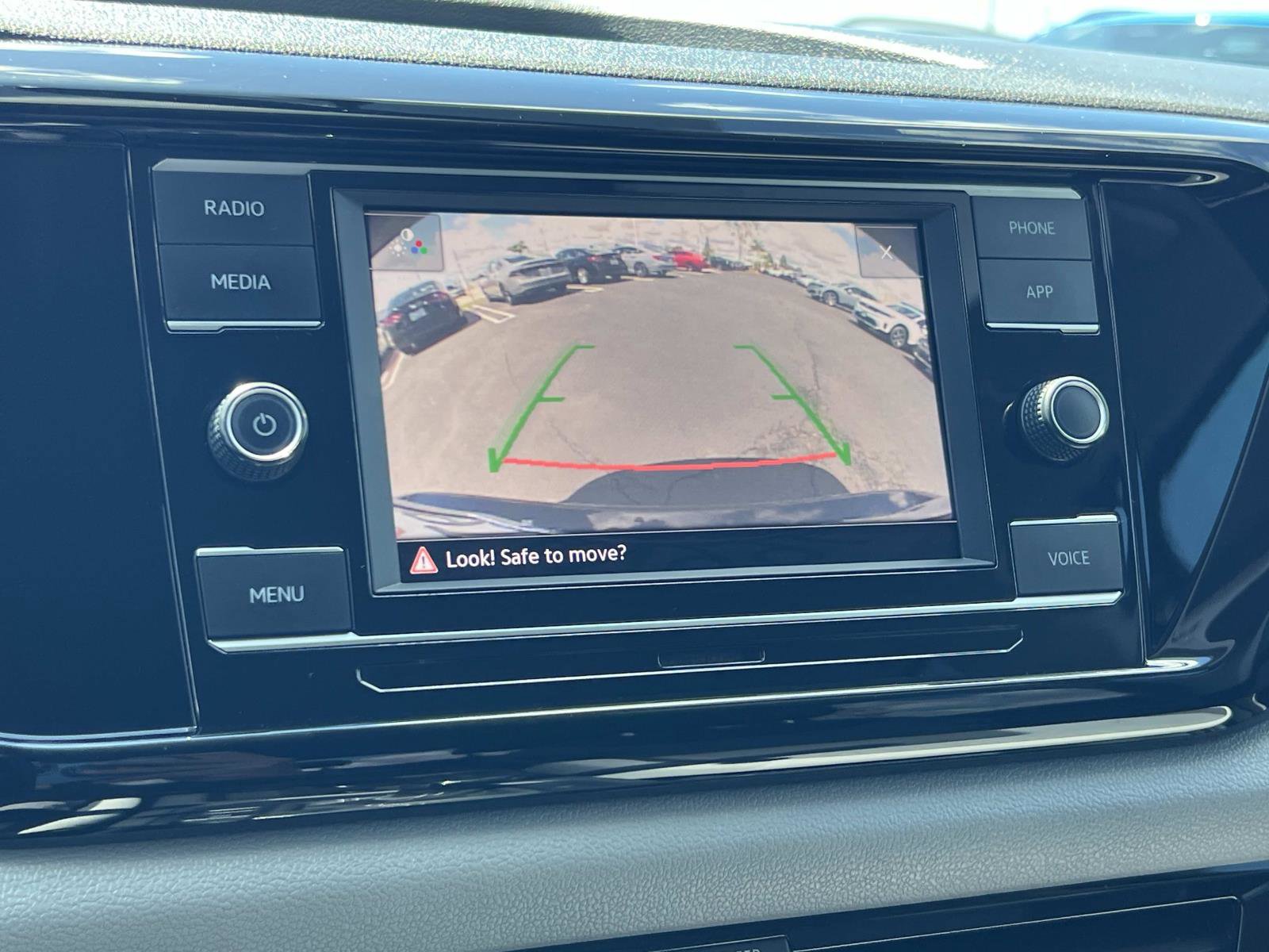 Used 2022 Volkswagen Taos S image 14