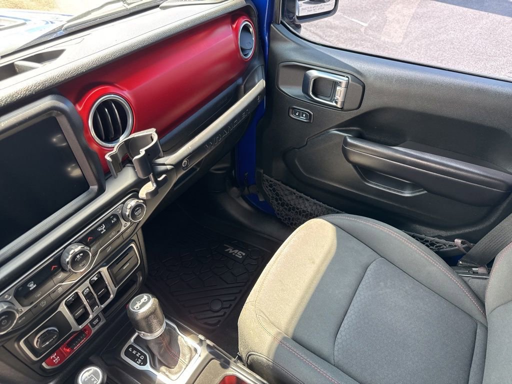 Used 2018 Jeep Wrangler Unlimited Rubicon AWD/4WD image 33