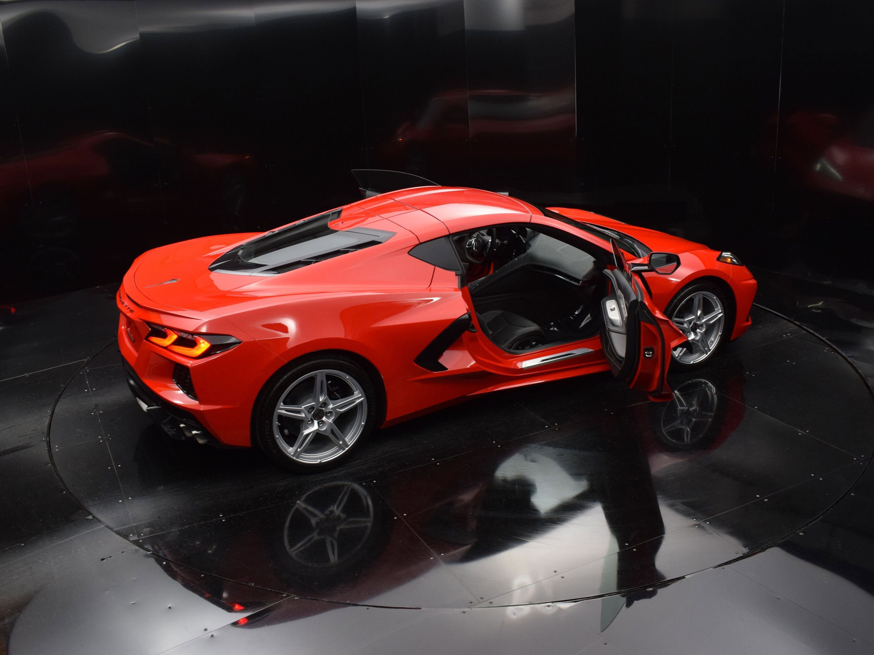 Used 2024 Chevrolet Corvette Stingray Preferred Cpe w/ 2LT image 38