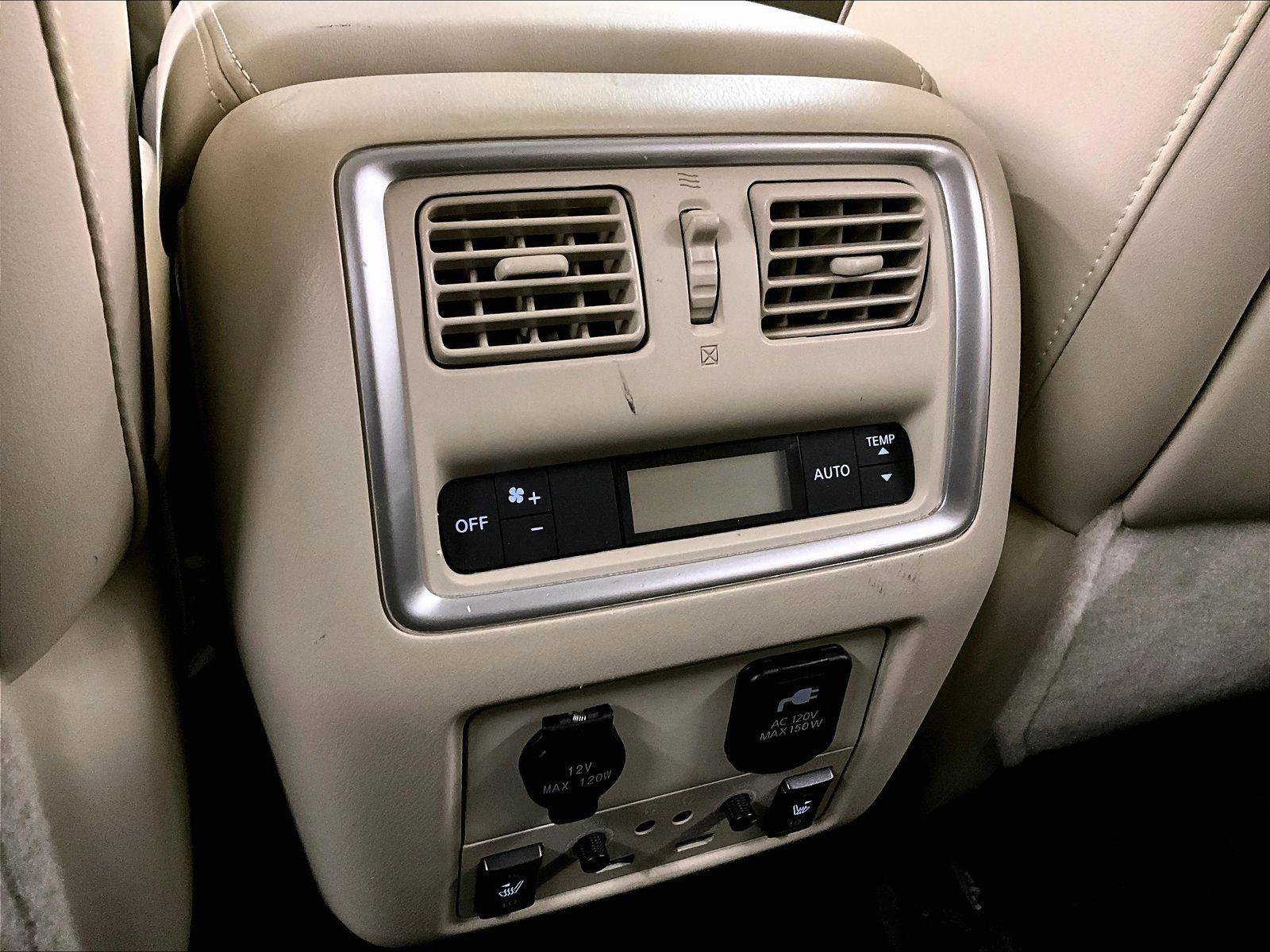 Used 2017 INFINITI QX60 Luxe w/ Deluxe Technology Package AWD/4WD image 34