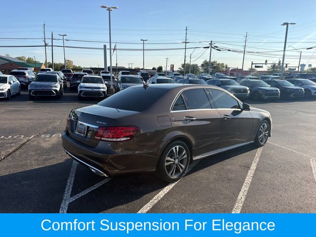Used 2014 Mercedes-Benz E 250 BlueTEC 4MATIC Sedan image 3