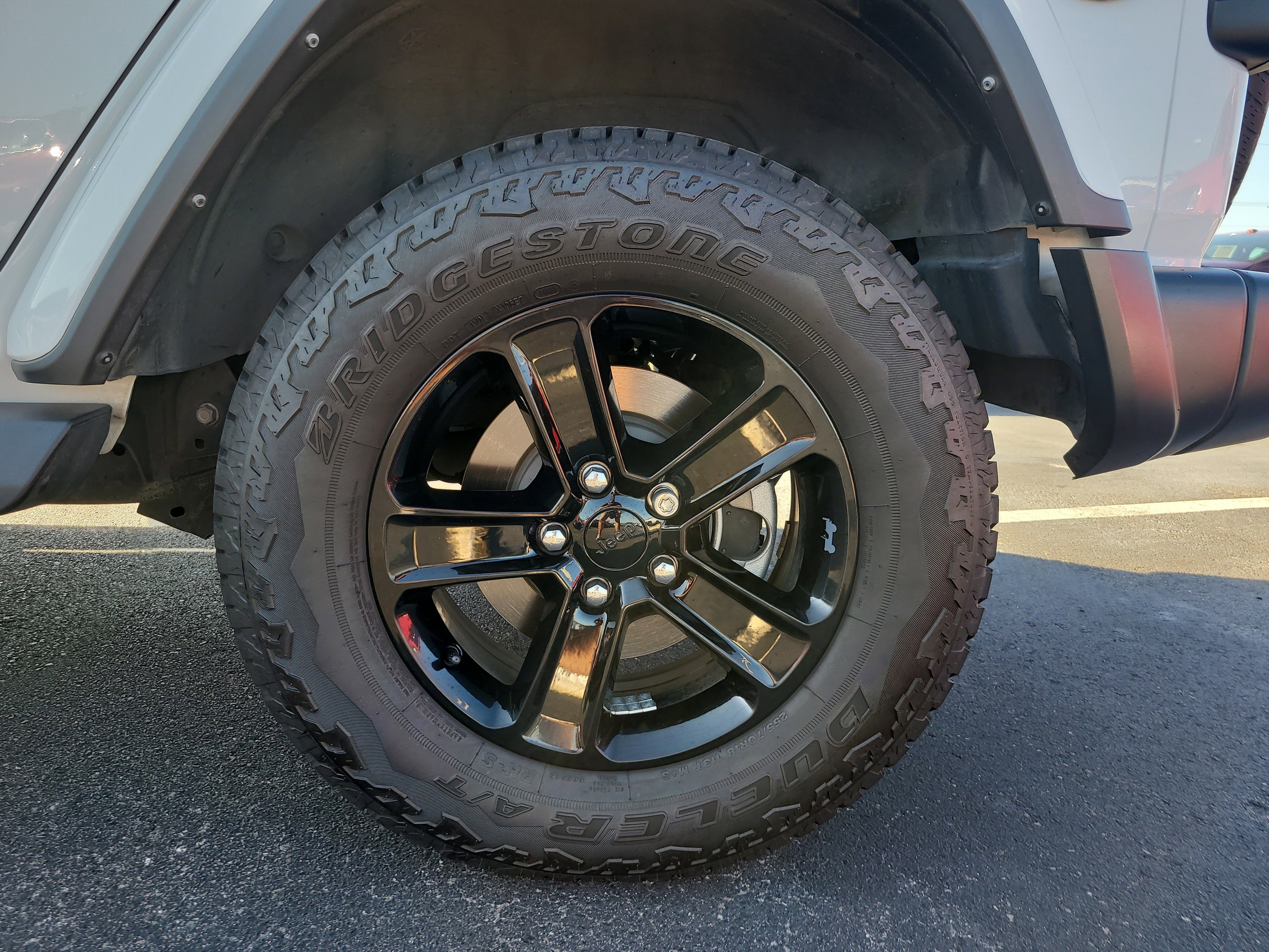 Used 2021 Jeep Wrangler Unlimited Sahara image 8