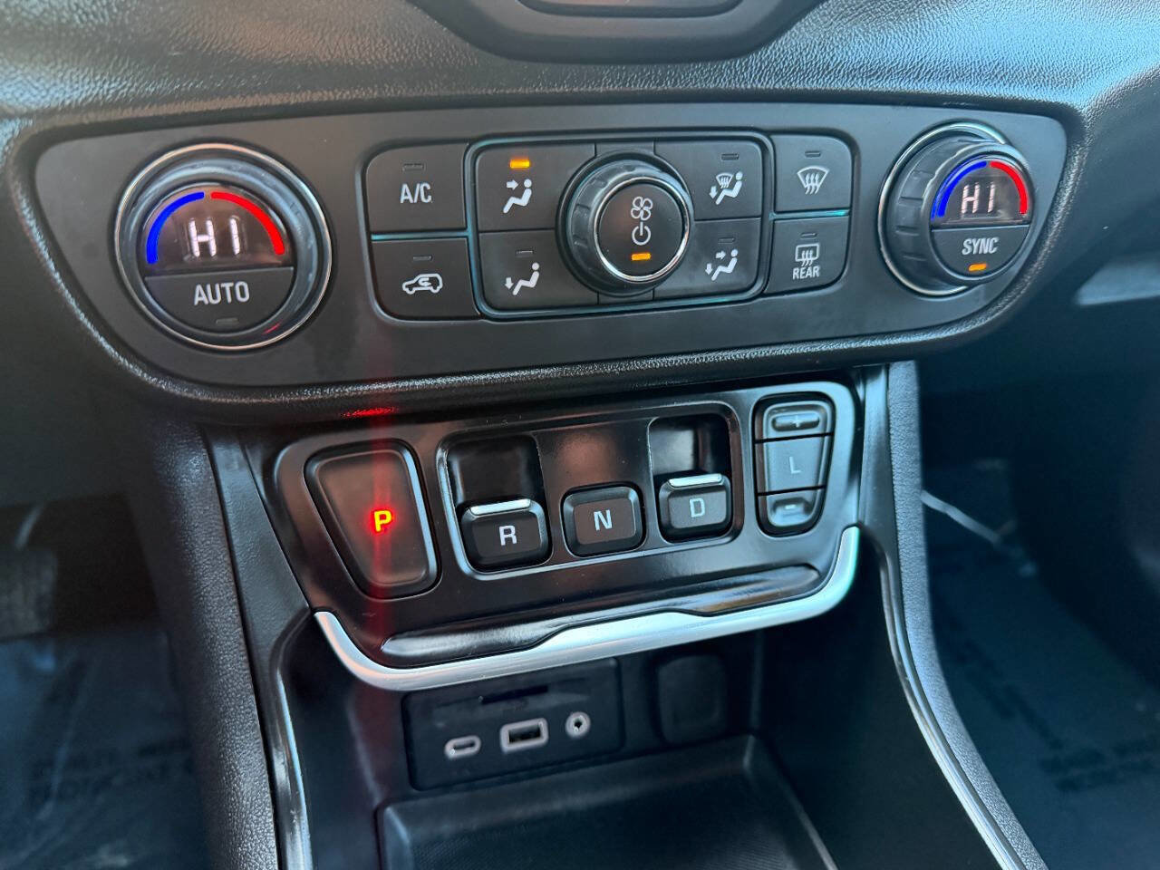 Used 2019 GMC Terrain SLT image 41