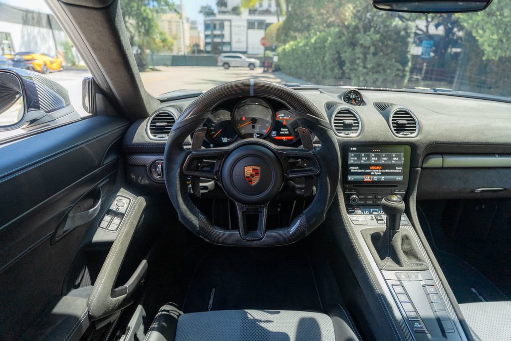 Used 2024 Porsche 718 Cayman GT4 RS RWD image 60