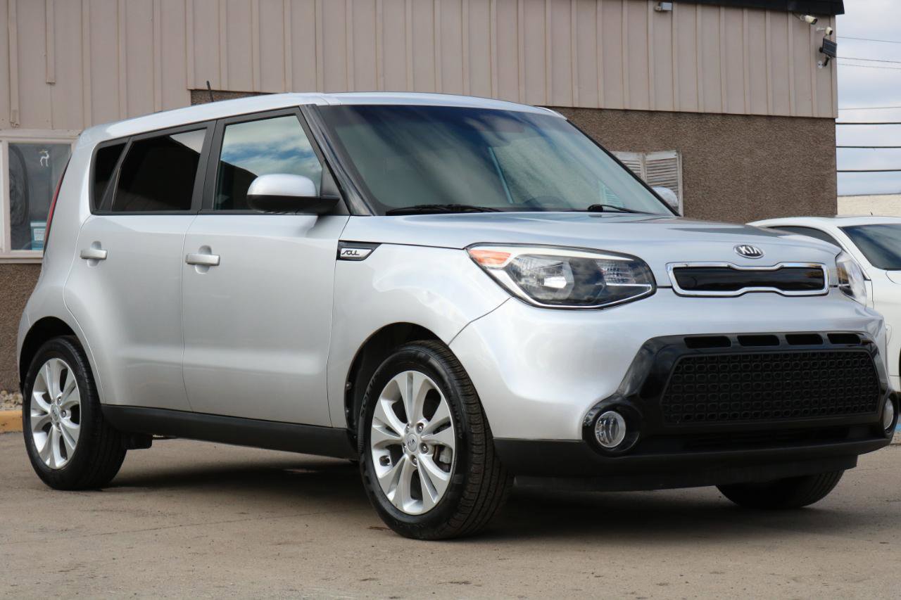 Used 2016 Kia Soul + FWD image 5
