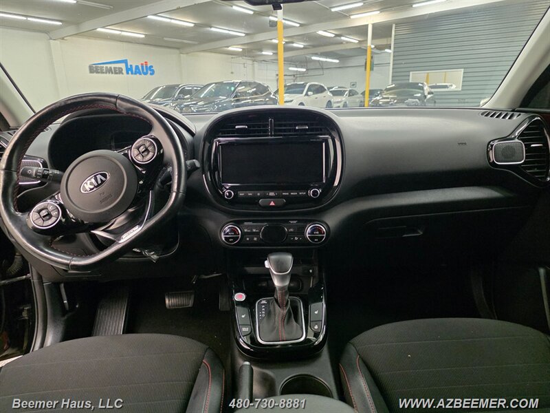 Used 2021 Kia Soul Turbo FWD image 23