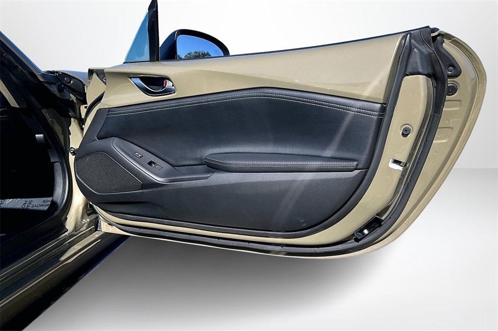 Used 2024 MAZDA MX-5 Miata RF Club image 25