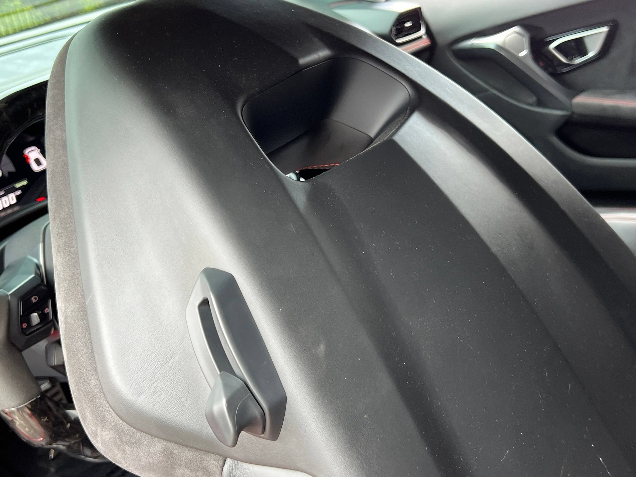 Used 2016 Lamborghini Huracan LP 580-2 RWD image 30