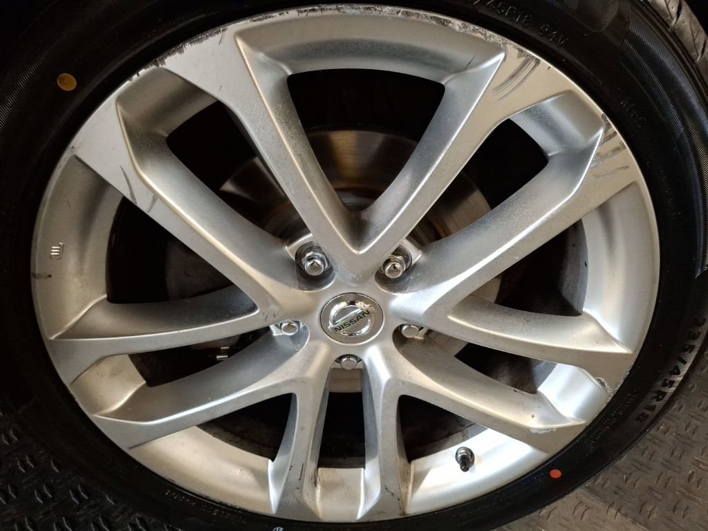 Used 2009 Nissan Altima 3.5 SE w/ Premium Pkg image 4