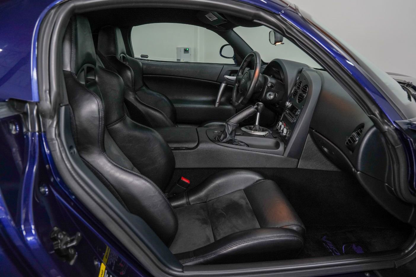 Used 2008 Dodge Viper SRT-10 image 11