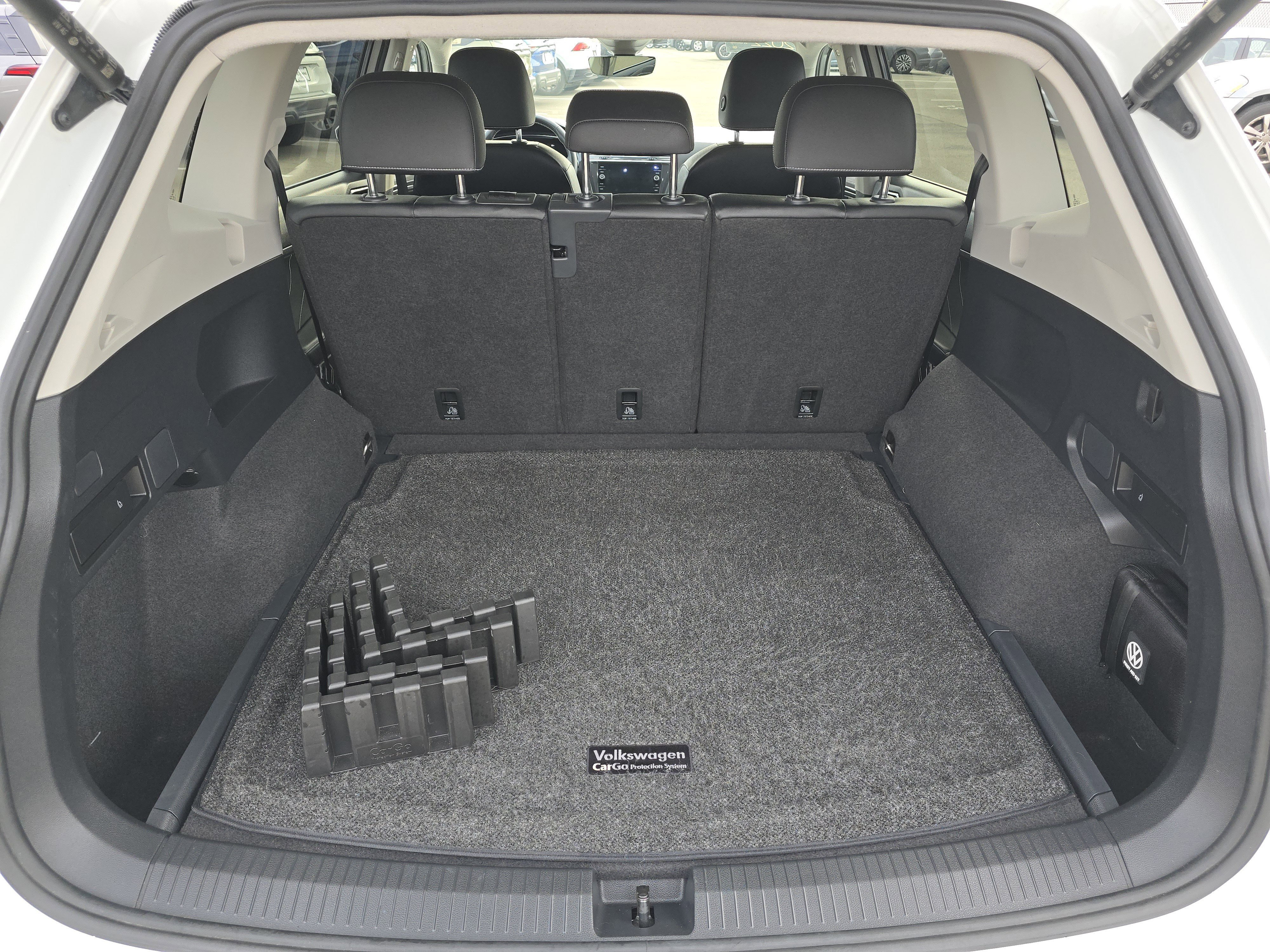 Certified 2022 Volkswagen Tiguan SE image 19