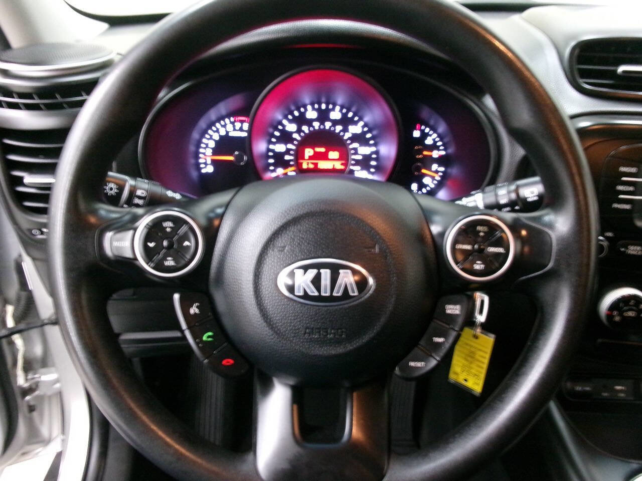 Used 2018 Kia Soul Base 4dr Crossover 6A image 27