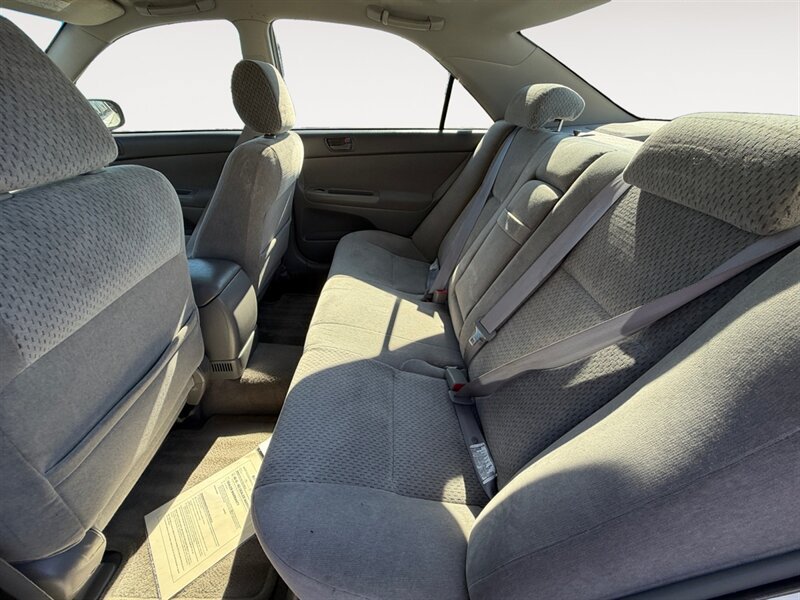 Used 2002 Toyota Camry LE FWD image 14