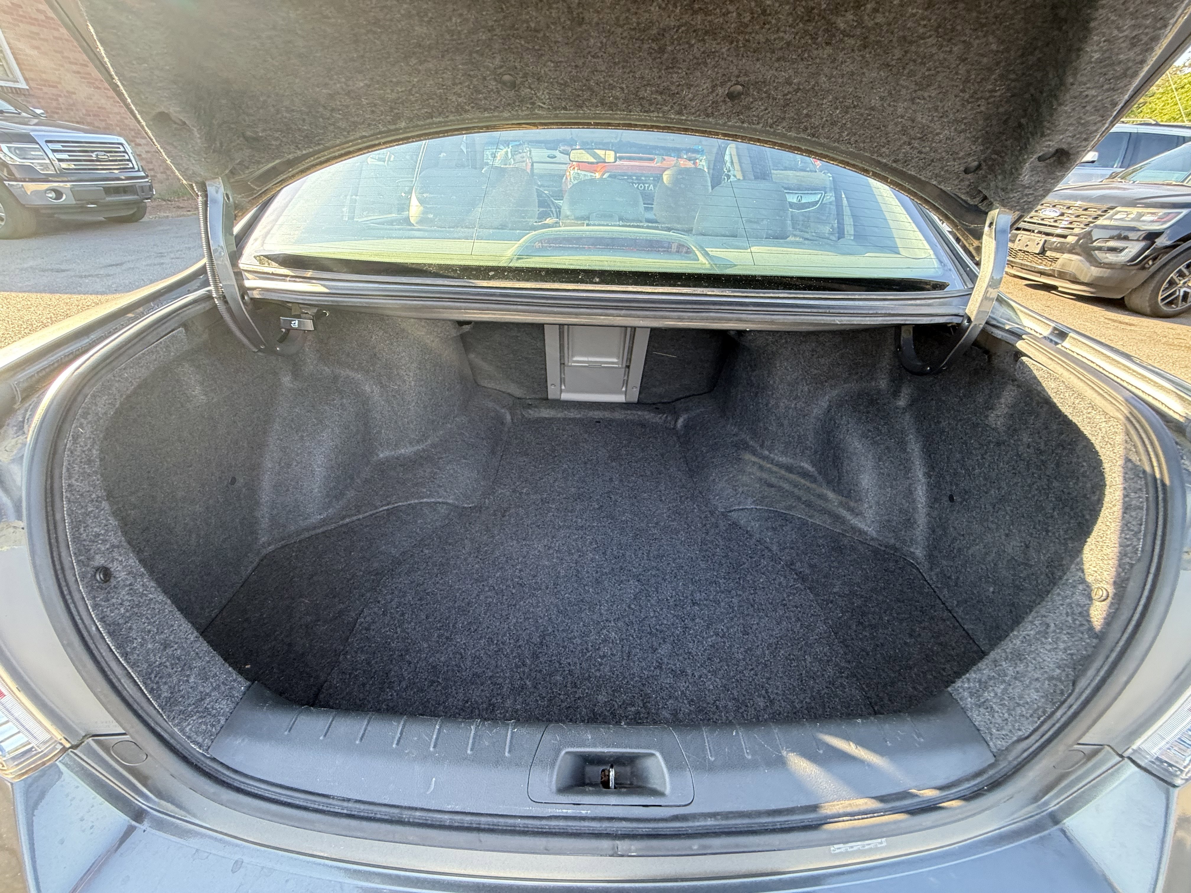 Used 2011 Honda Accord EX-L image 27
