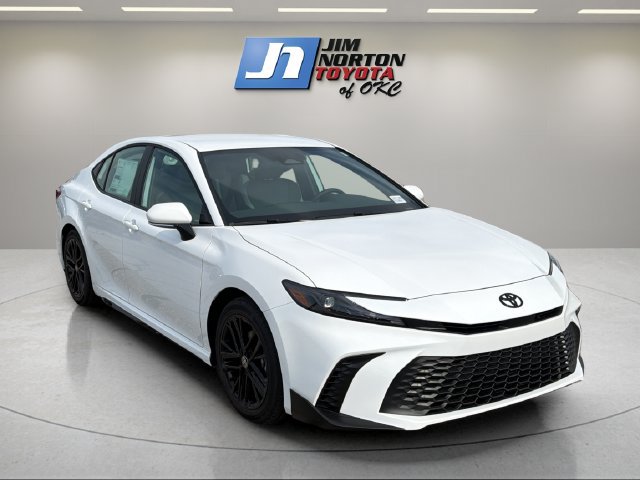 New 2026 Toyota Camry SE w/ Convenience Package FWD image 3