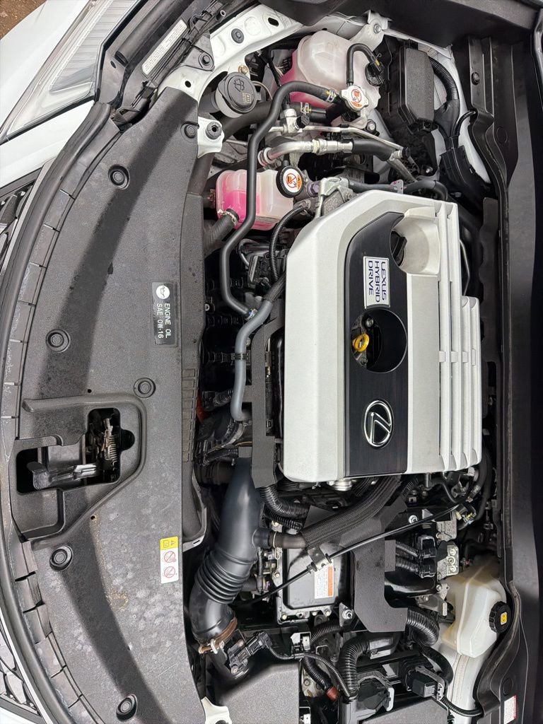 Used 2020 Lexus UX 250h F Sport w/ F Sport Premium Package image 30