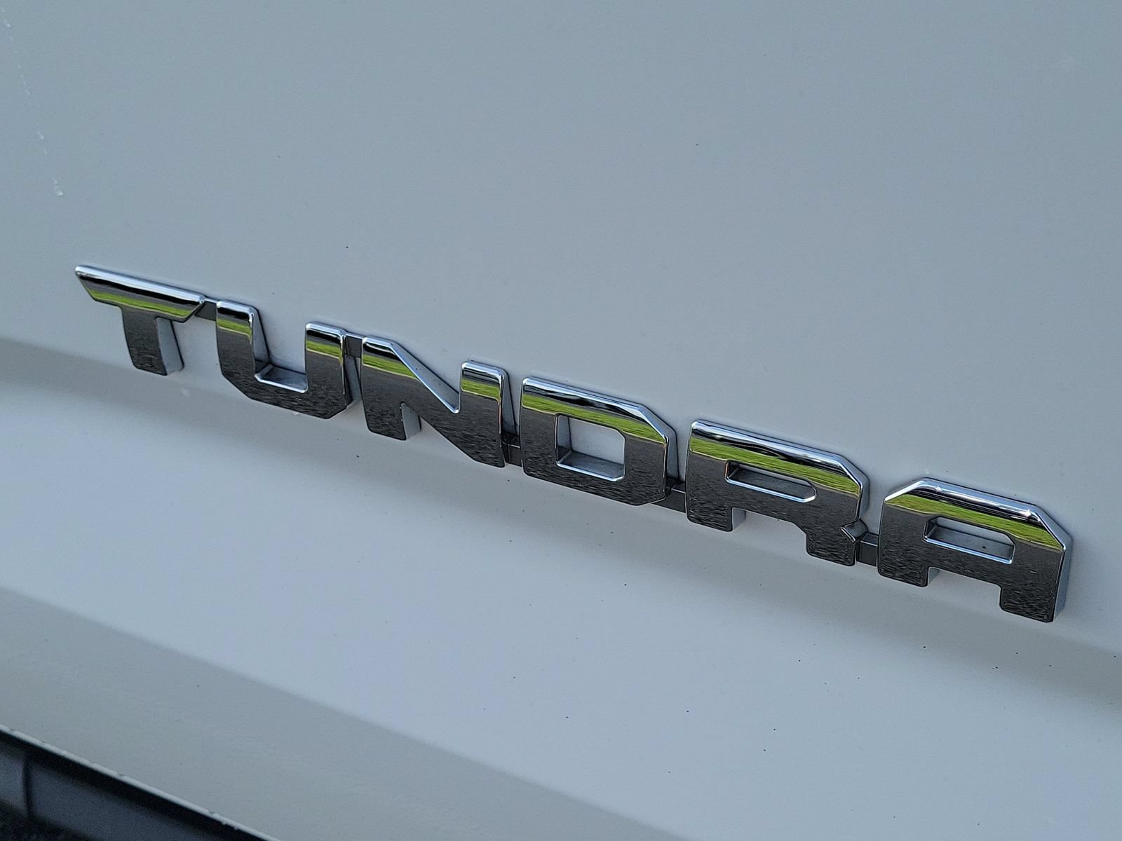 Used 2024 Toyota Tundra Limited w/ Power Package RWD image 6