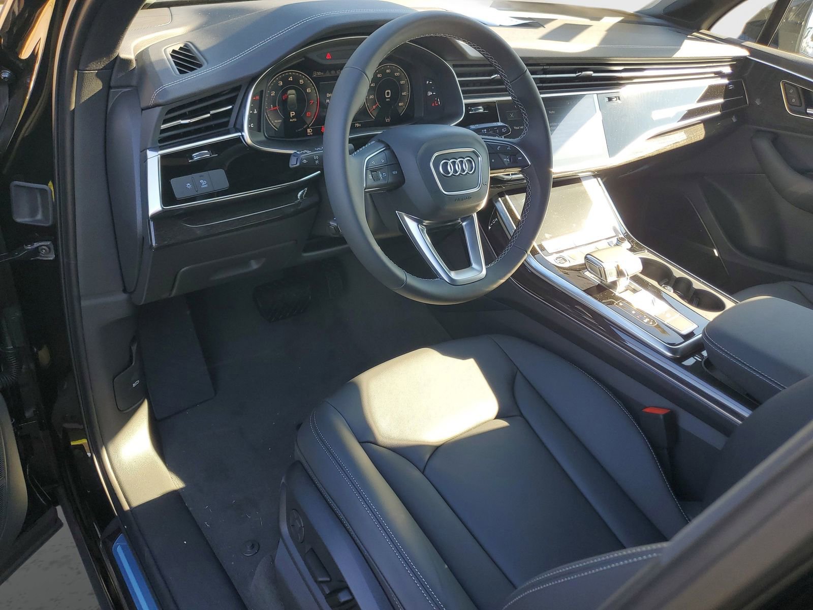 New 2026 Audi Q7 2.0T Premium image 18