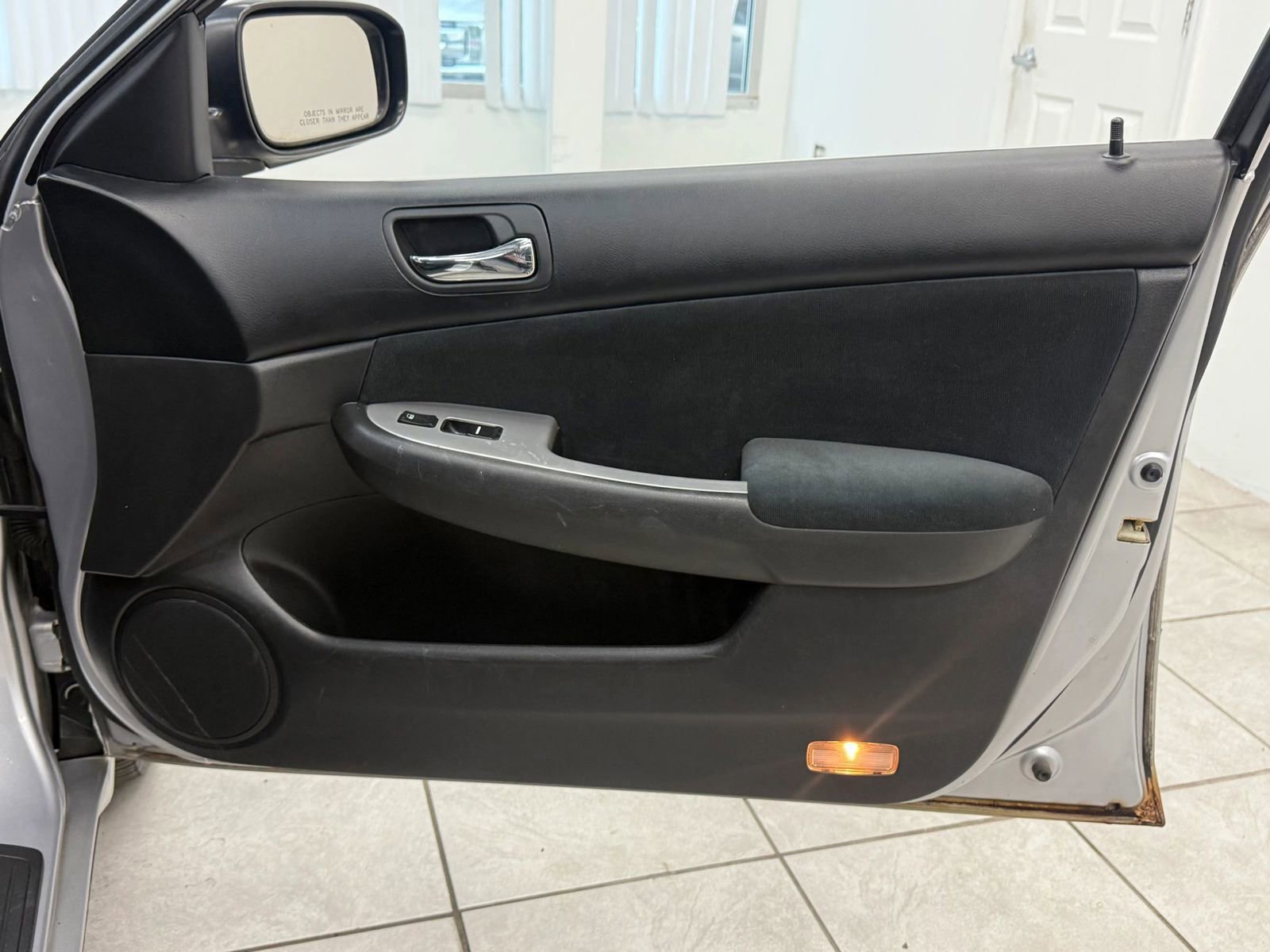 Used 2004 Honda Accord EX image 22