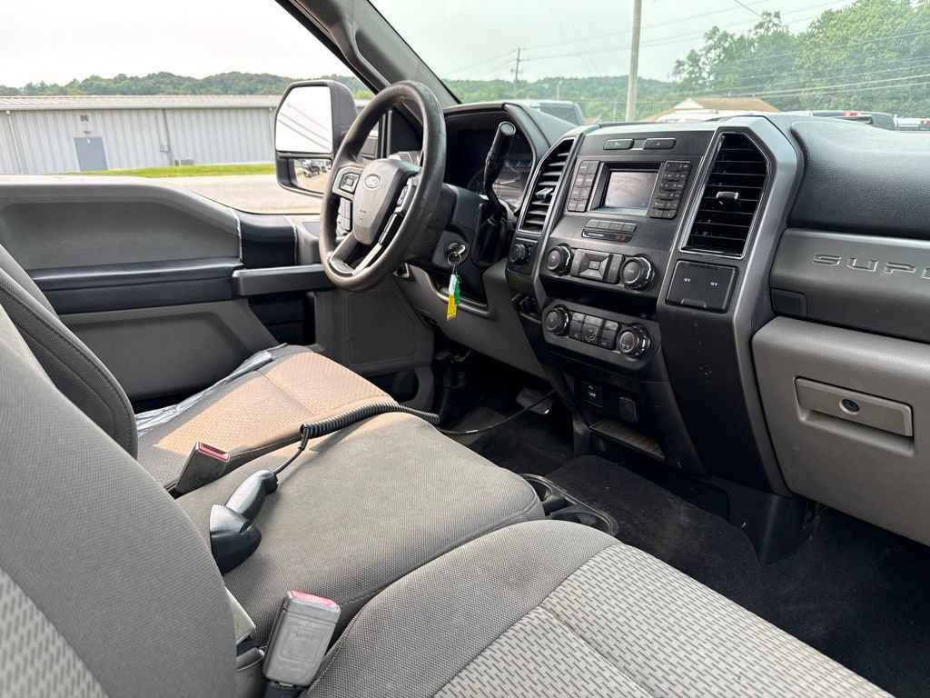 Used 2019 Ford F250 XLT w/ Snow Plow Prep Package AWD/4WD image 8