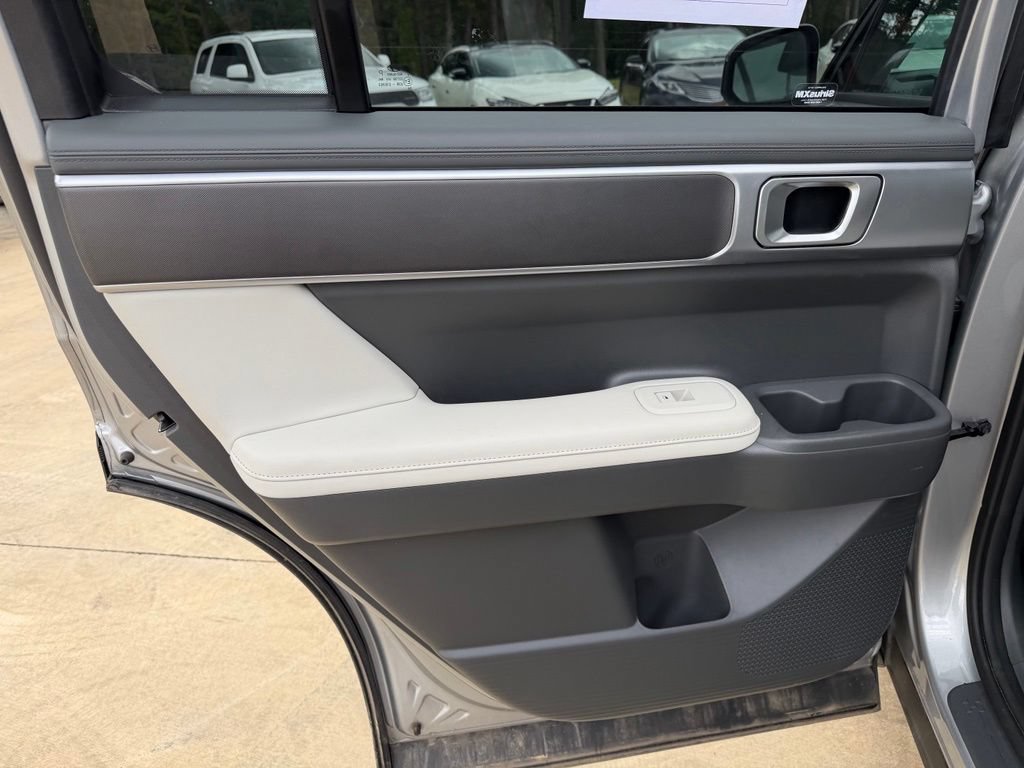 Certified 2025 Hyundai Santa Fe SEL FWD image 15