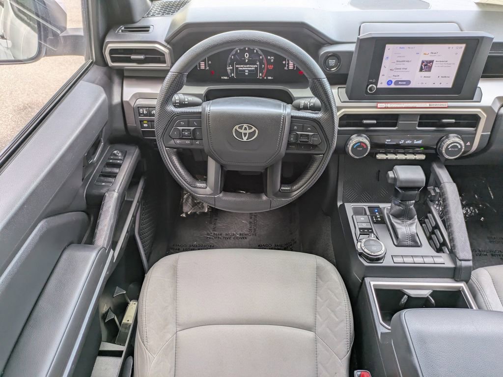 Used 2025 Toyota Tacoma SR5 AWD/4WD image 15