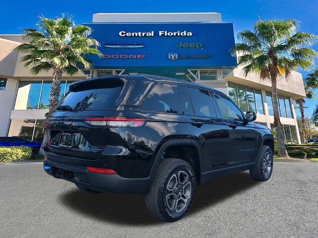 Used 2022 Jeep Grand Cherokee Trailhawk AWD/4WD image 5