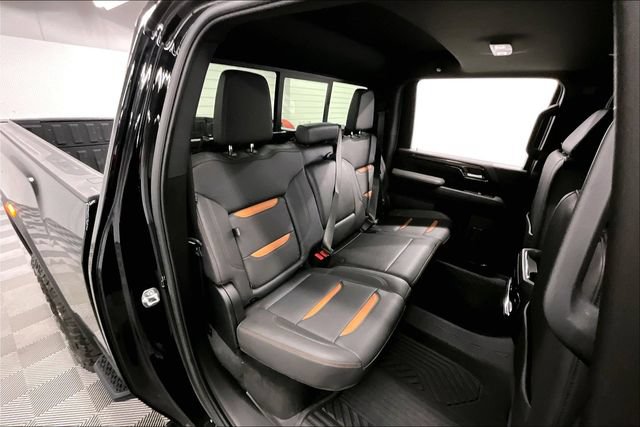 Used 2025 GMC Sierra 2500 AT4 w/ AT4 Premium Plus Package AWD/4WD image 26