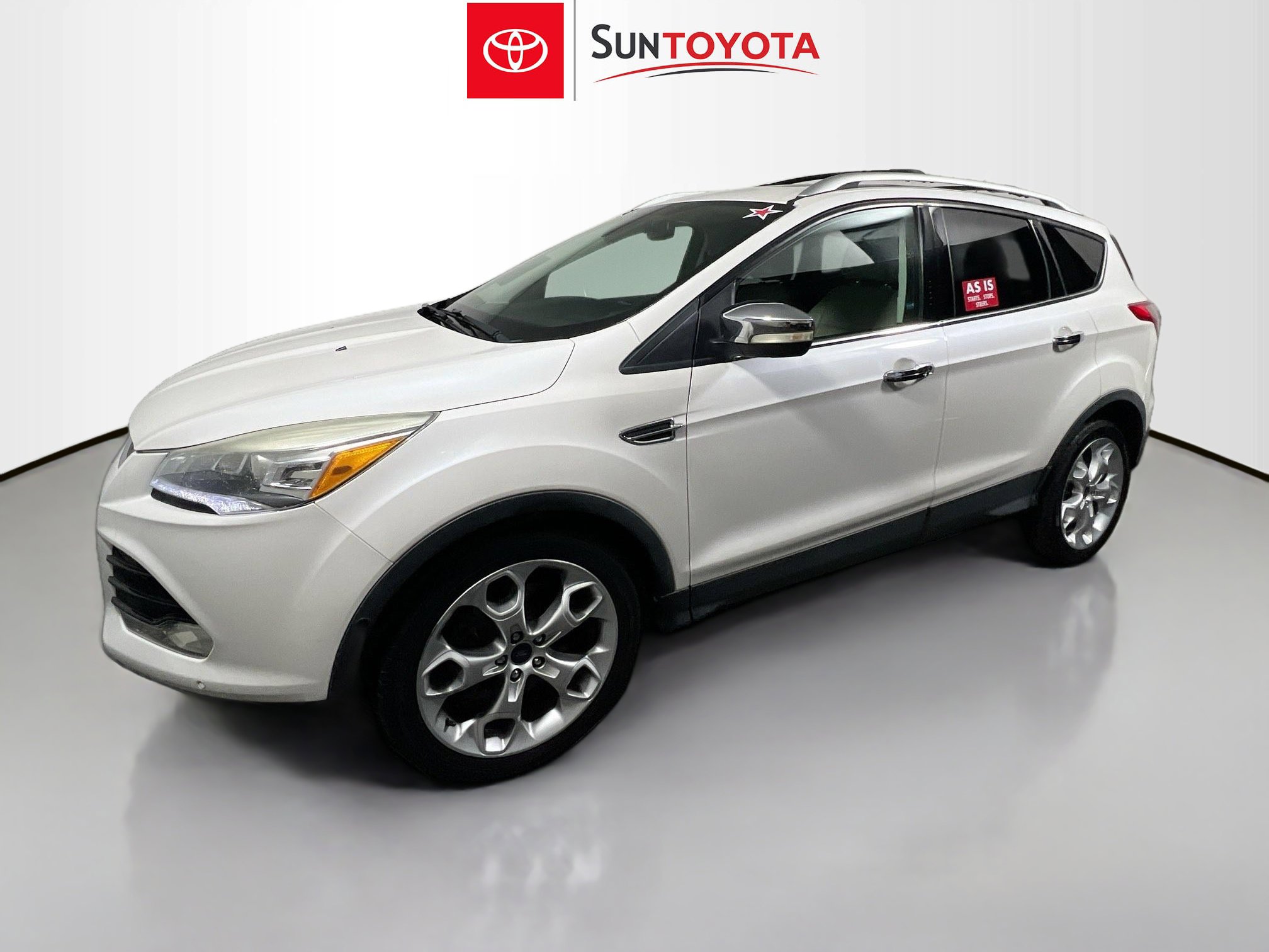 Used 2014 Ford Escape Titanium w/ Equipment Group 401A image 9