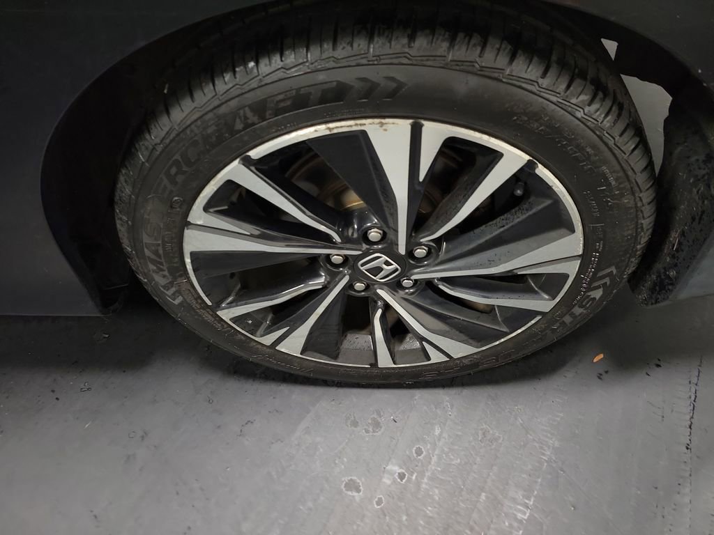 Used 2017 Honda Accord EX-L image 10