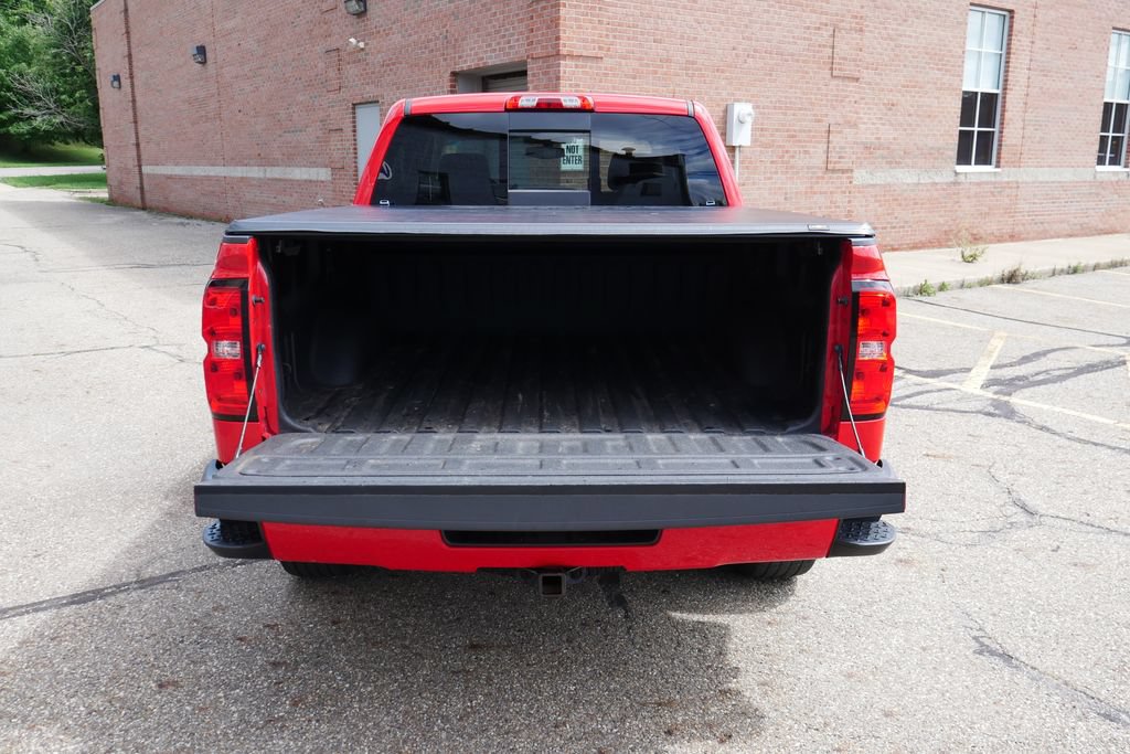 Used 2018 Chevrolet Silverado 1500 LT w/ All Star Edition AWD/4WD image 5